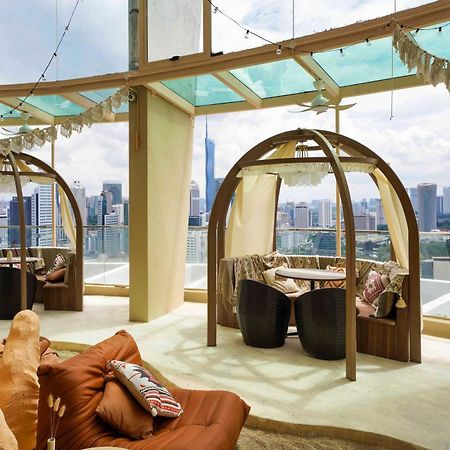 Regalia Suites Infinity Pool Kuala Lumpur Exterior photo